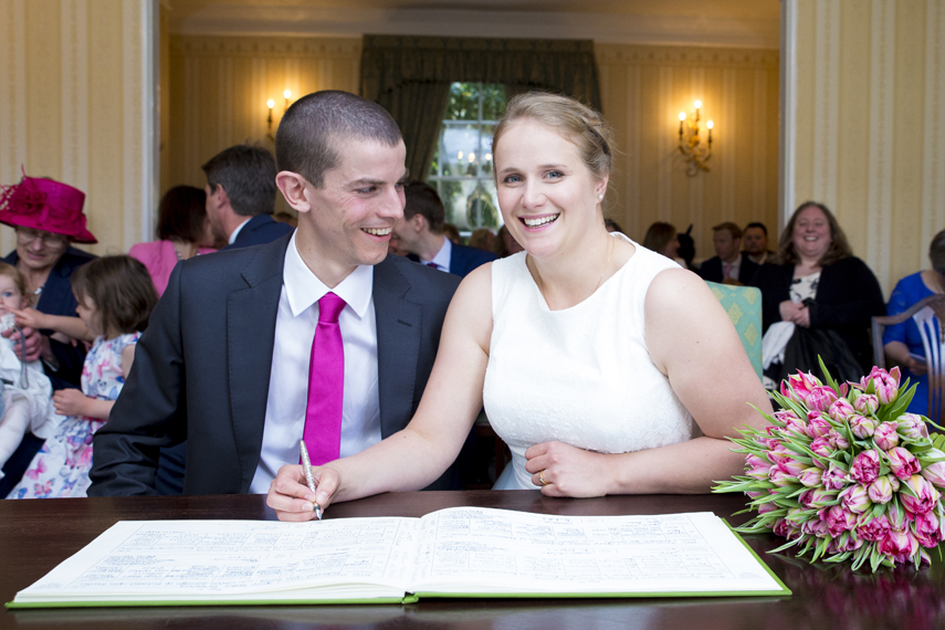 professional Richmond registry office wedding photography